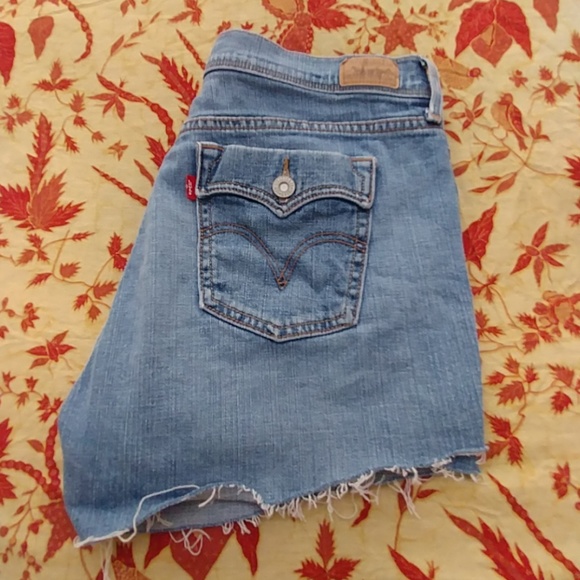 Cut off Levis - Picture 7 of 8